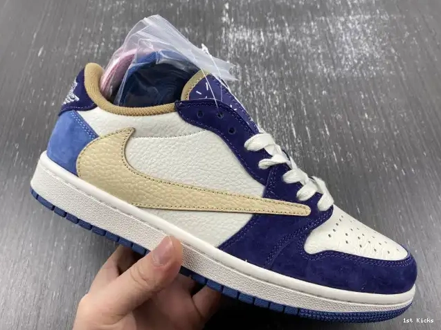X DM7866-808 CUSTOM TRAVIS 1 JORDAN SCOTT AIR 0612